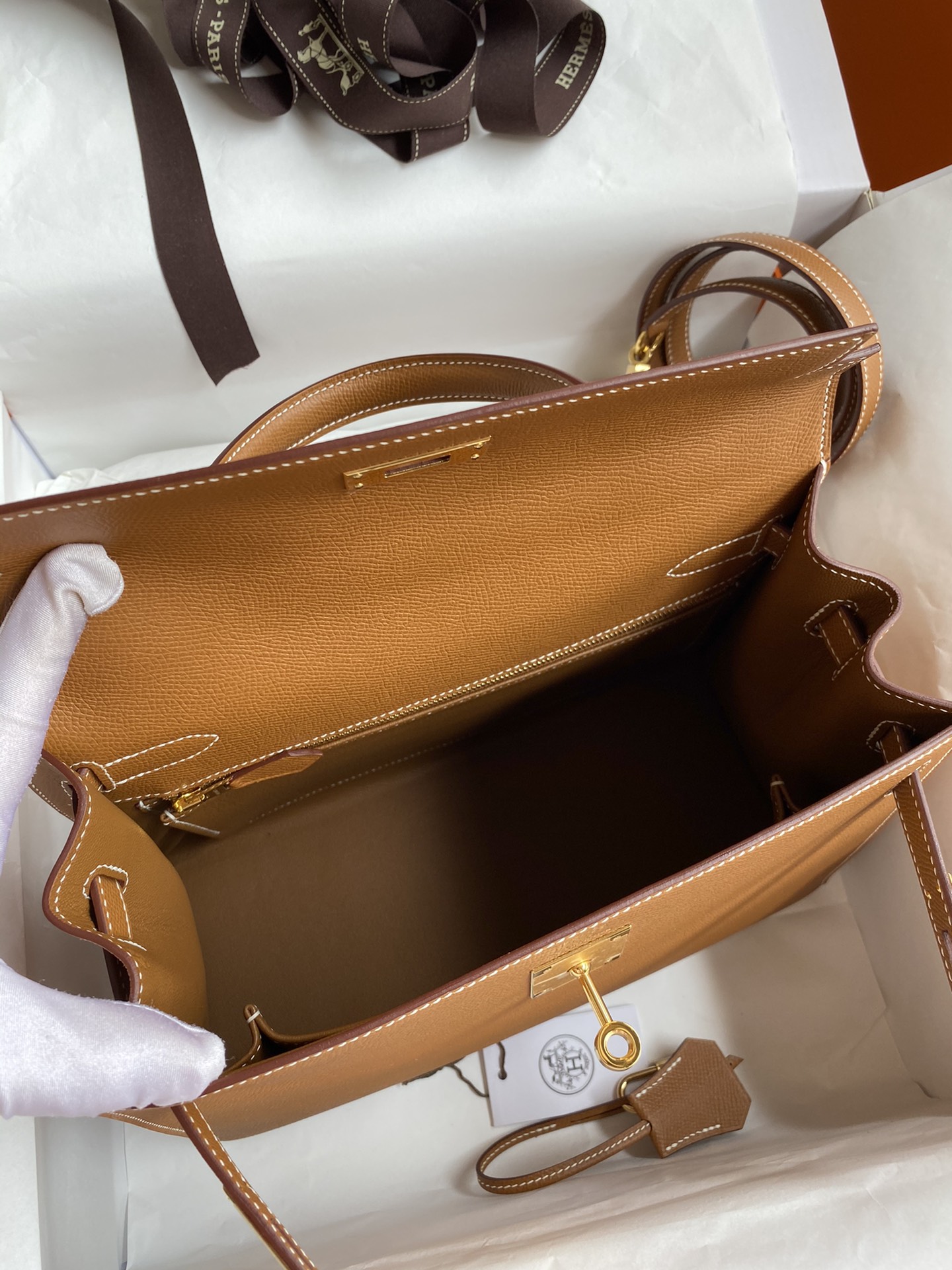 Hermes Kelly 28cm Handbag Shoulder Bag in Brown Epsom Leather